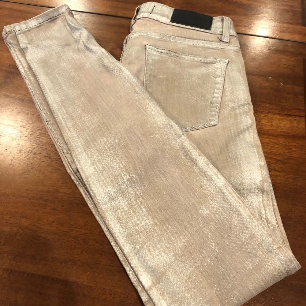 Sz 27, kill city, metallic skinny jeans
